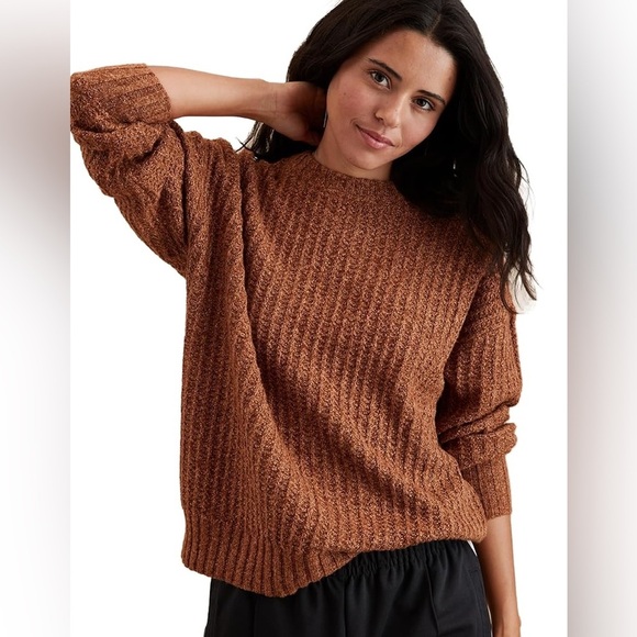 2/$20 American Eagle Outfitters Rust Sweater - Picture 1 of 5